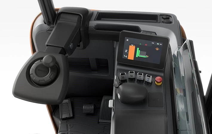 toyota-bt-reflex-driver-compartment_710x450px